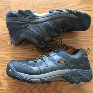 KEEN waterproof gray hiking outdoor shoes mens 12